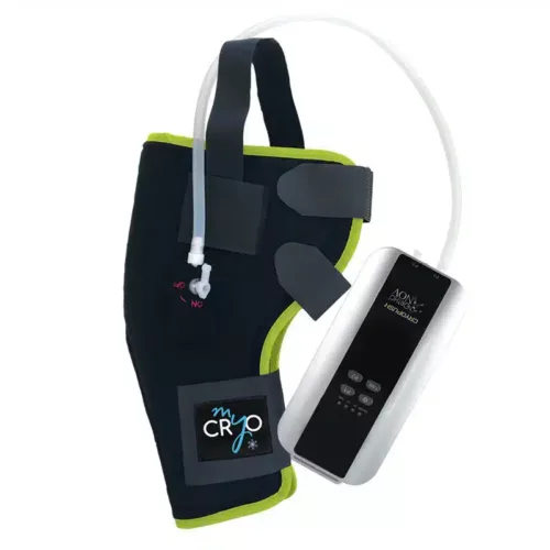 Green MyCryo stifle sleeve with CryoPUSH module